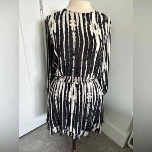 Bella Dahl Raglan Mini Dress  Womens size S Black Elastic Waist NWOT